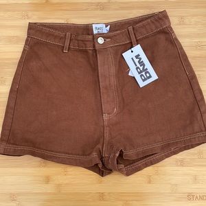 Princes Polly size 6 brown denim shorts